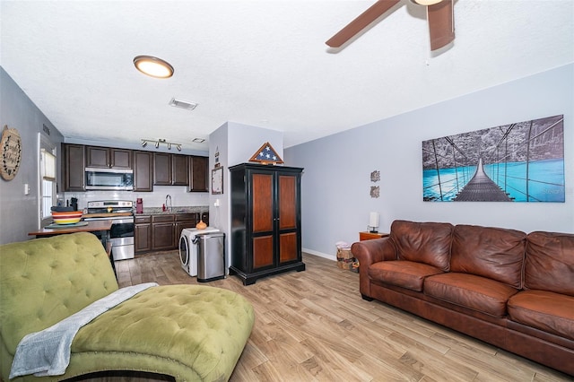 2421 Shannon Rd, Orlando, FL 32806 - photo 16