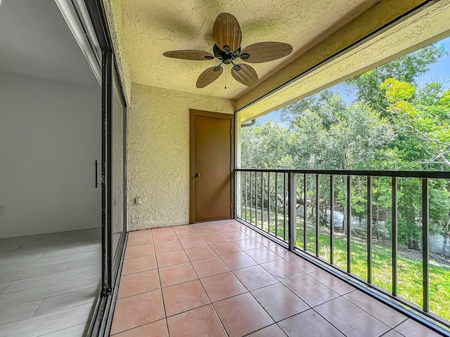 6140 Burnside Cir Unit 204, Orlando, FL 32822 - balcony with a ceiling fan