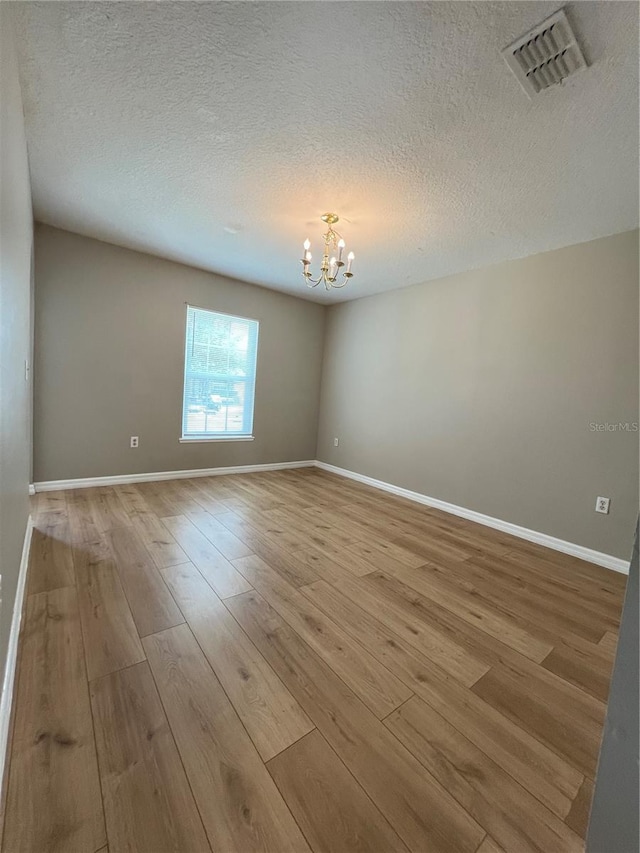 1418 Sarasota Dr, Kissimmee, FL 34759 - photo 4