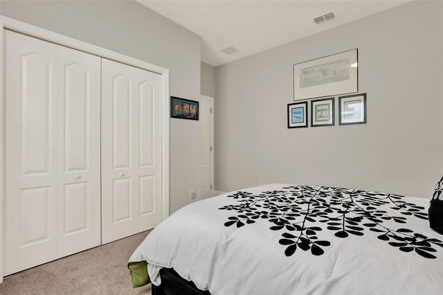 1219 Foltz Loop, Oakland, FL 34787 - bedroom featuring light colored carpet and a closet
