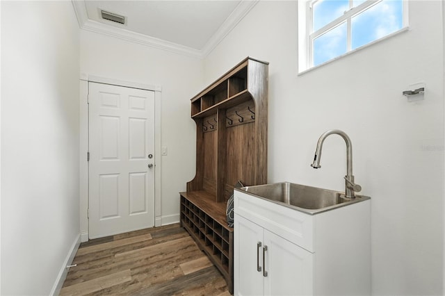 15350 Arabian Way, Montverde, FL 34756 - mudroom with ornamental molding and wood finished floors
