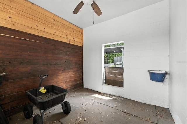 15350 Arabian Way, Montverde, FL 34756 - unfurnished living room with ceiling fan