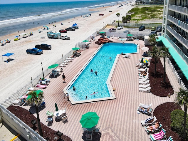 701 S Atlantic Ave Unit 504, Daytona Beach, FL 32118 - community pool with view of water and beach