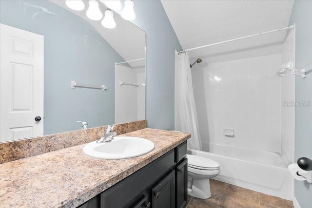 523 Lake Davenport Cir, Davenport, FL 33837 - full bath featuring shower / bath combo with shower curtain, vanity, lofted ceiling, and tile patterned flooring