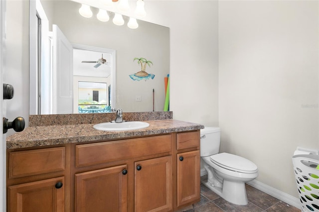 523 Lake Davenport Cir, Davenport, FL 33837 - half bathroom with toilet and vanity