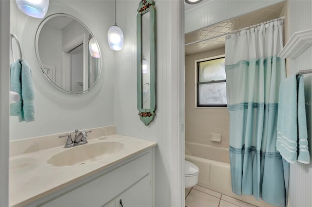 1238 Palmetto Rd, Eustis, FL 32726 - bathroom with vanity, tile patterned flooring, and shower / bath combination with curtain