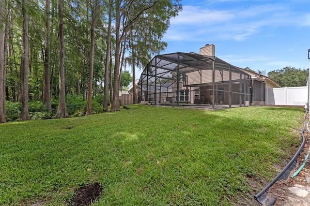 1041 Mccully Ct, Oviedo, FL 32765 - fenced backyard with glass enclosure