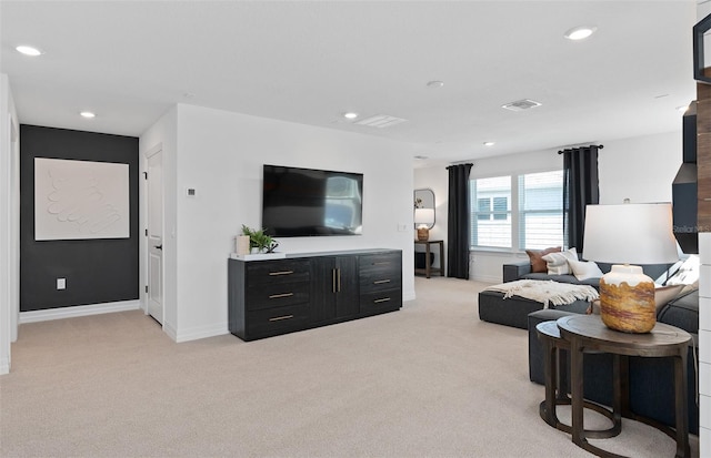 8267 Fenton St, Orlando, FL 32836 - living area with light carpet and recessed lighting