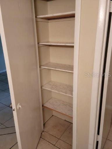 4322 Lakeway Dr Unit 13F, Orlando, FL 32839 - view of closet