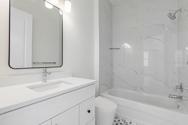 17 Old Oak Dr N, Palm Coast, FL 32137 - bathroom featuring vanity and tub / shower combination
