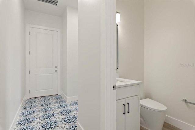17 Old Oak Dr N, Palm Coast, FL 32137 - corridor featuring baseboards