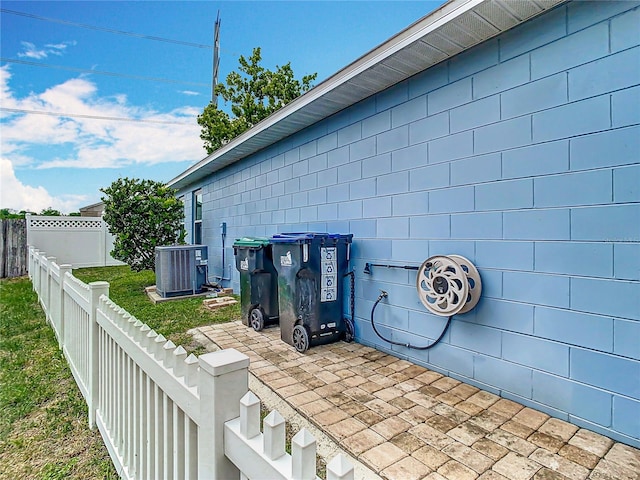 2641 Delcrest Dr, Orlando, FL 32817 - photo 29