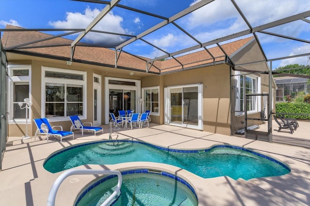 4216 Fawn Meadows Cir, Clermont, FL 34711 - view of swimming pool with a patio and a pool with connected hot tub