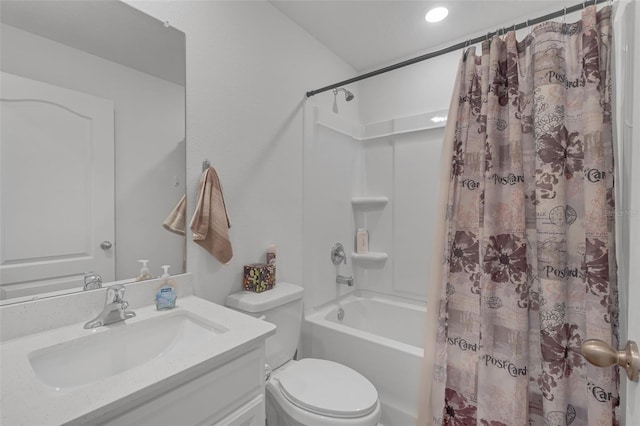 69 Pin Oak Dr, Palm Coast, FL 32164 - full bath featuring shower / tub combo, vanity, and recessed lighting