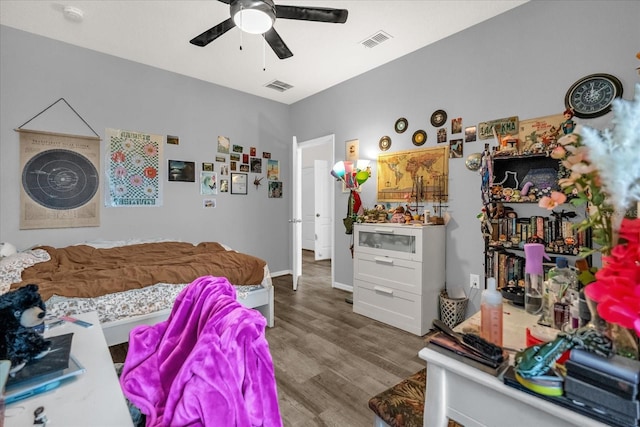 1608 Mohegan Blvd, Kissimmee, FL 34744 - bedroom featuring wood finished floors and ceiling fan