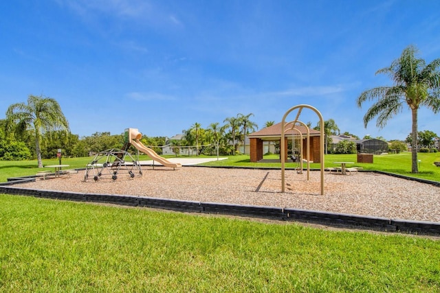 4323 Kezar Ct, Belle Isle, FL 32812 - community jungle gym featuring a yard