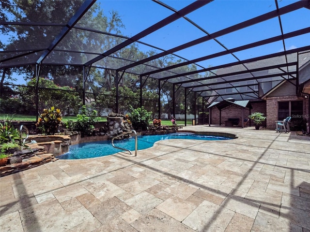 9045 Mossy Oak Ln, Clermont, FL 34711 - view of pool featuring a patio, a pool with connected hot tub, and a lanai