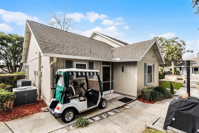 1339 Villa Ln Unit 50, Apopka, FL 32712 - rear view of property with a shingled roof