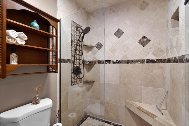 1339 Villa Ln Unit 50, Apopka, FL 32712 - bathroom featuring toilet and a tile shower