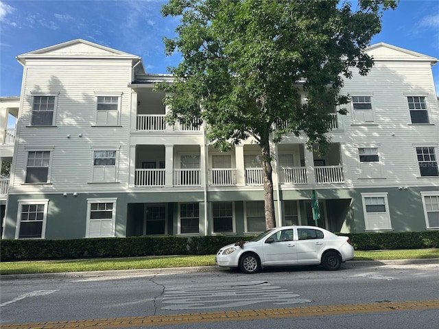 603 Campus St Unit 603, Kissimmee, FL 34747 - photo 1