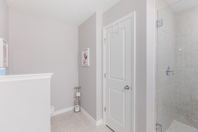 1030 Plantation Ln, Davenport, FL 33896 - bathroom featuring a shower stall and tile patterned flooring