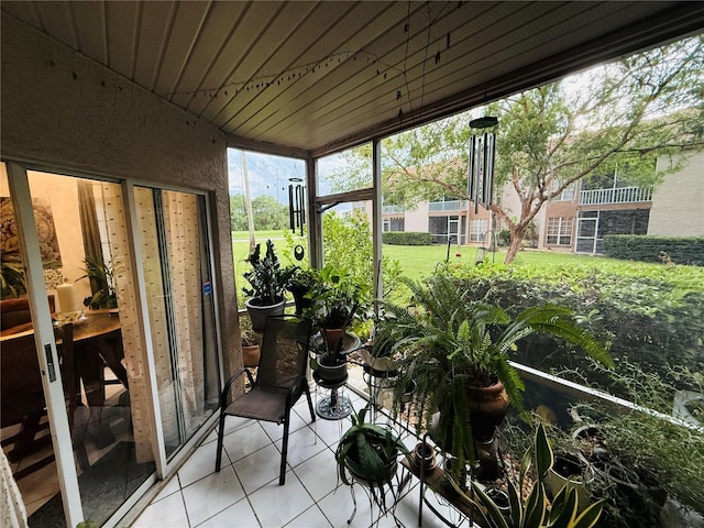 4690 Sussex Ter Unit 103, Orlando, FL 32811 - view of sunroom / solarium