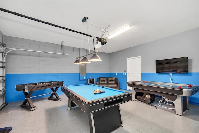 8940 Zurich Ln, Kissimmee, FL 34747 - rec room with billiards table and concrete block wall
