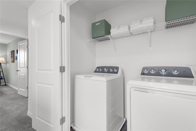 1520 Fan Palm Dr, Davenport, FL 33897 - laundry area featuring independent washer and dryer and carpet floors