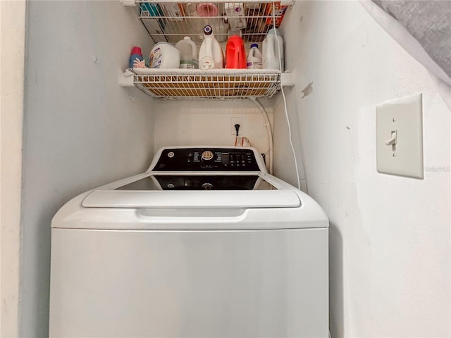 5421 Lake Margaret Dr Unit 178, Orlando, FL 32812 - laundry area with washer / dryer