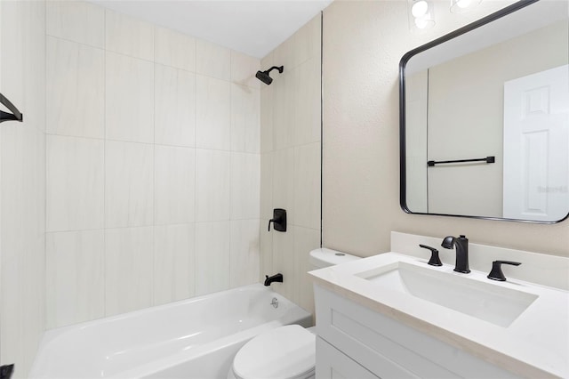 5310 Pineview Way, Apopka, FL 32703 - full bath with vanity and shower / washtub combination