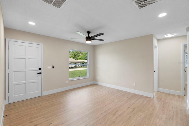 5310 Pineview Way, Apopka, FL 32703 - foyer featuring a ceiling fan, light wood finished floors, and recessed lighting