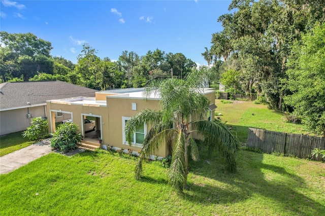1505 E Elm Rd, Lakeland, FL 33801 - view of front of property with stucco siding