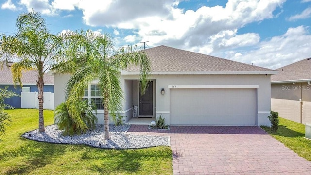 366 Siesta Vista Ct, Davenport, FL 33896 - photo 1