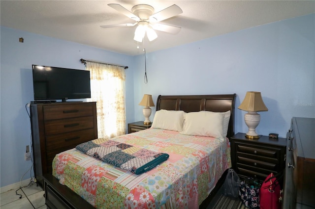 317 Cortez Ct, Kissimmee, FL 34758 - bedroom with a ceiling fan