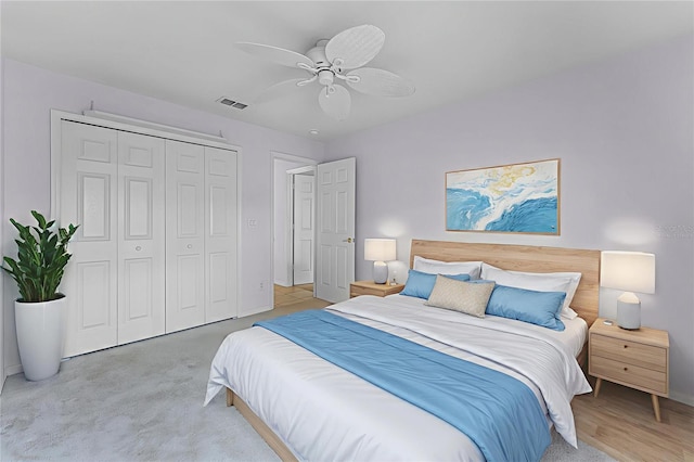 12617 Douglas Fir Ct, Clermont, FL 34711 - bedroom with a closet and a ceiling fan
