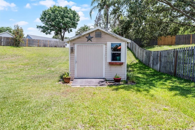12617 Douglas Fir Ct, Clermont, FL 34711 - view of shed with a fenced backyard