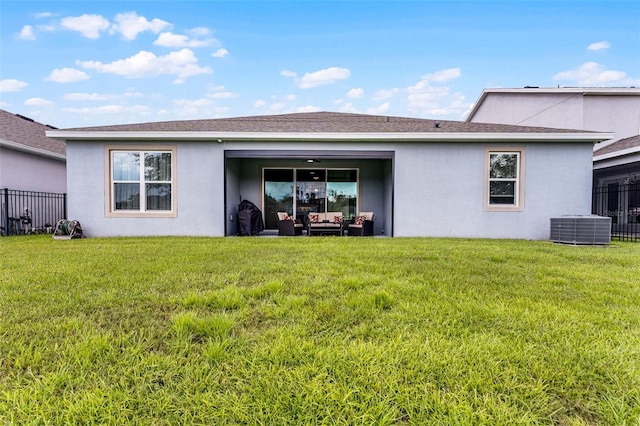 4920 Blanche Ct, Saint Cloud, FL 34772 - back of property with stucco siding