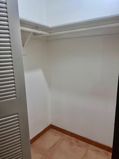 19 W Country Cove Way, Kissimmee, FL 34743 - view of closet