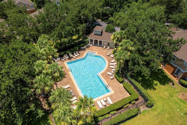 741 Ashworth Overlook Dr Unit B, Apopka, FL 32712 - community pool with a patio area