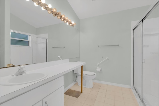 3507 Tenby Cir, Clermont, FL 34711 - full bathroom with a shower stall, vanity, and vaulted ceiling