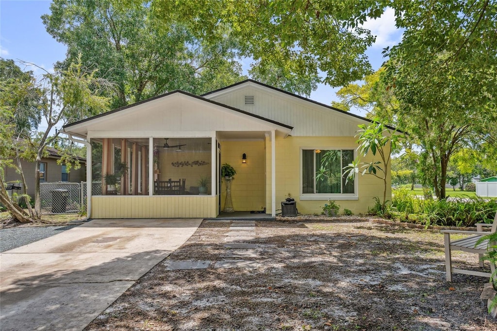 2440 Grandview Ave, Sanford, FL 32771 - photo 1