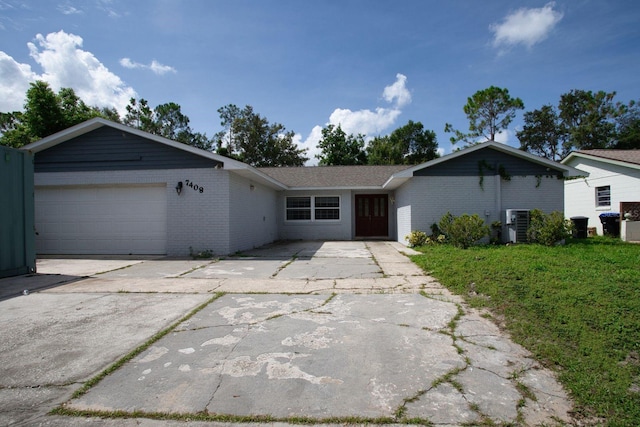7408 Navel Tree Ct, Orlando, FL 32818 - photo 1