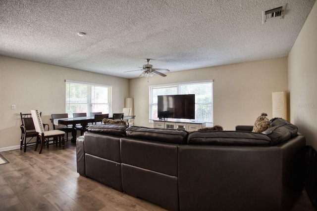 7408 Navel Tree Ct, Orlando, FL 32818 - photo 4
