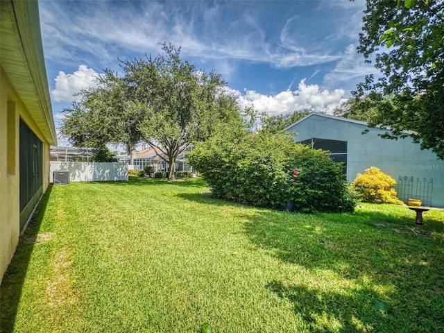 7985 Saint Giles Pl, Orlando, FL 32835 - view of yard