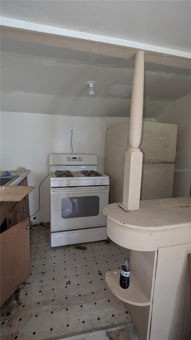 1102 W 13th St, Lakeland, FL 33805 - photo 23