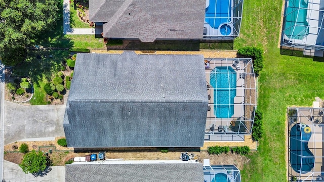 1520 Gulf Vue Dr, Haines City, FL 33844 - view from above of property featuring a pool area