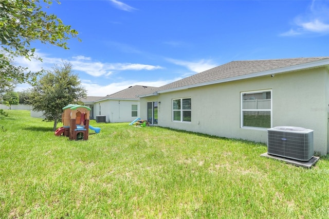 9370 Westmorely St, Groveland, FL 34736 - view of green lawn
