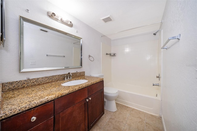5140 Conroy Rd Unit 16, Orlando, FL 32811 - full bathroom featuring vanity, washtub / shower combination, and tile patterned floors