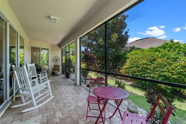 3685 Corsica Ln, Clermont, FL 34711 - view of sunroom / solarium