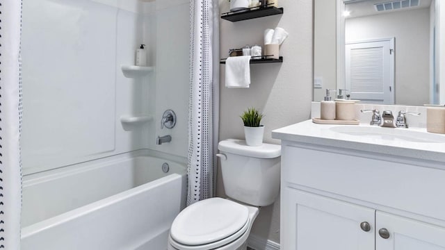 2424 Penguin Blvd, Davenport, FL 33837 - bathroom featuring vanity and shower / tub combo